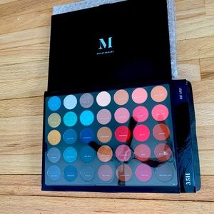 New Morphe 35H Hot Spot Artistry Pallette